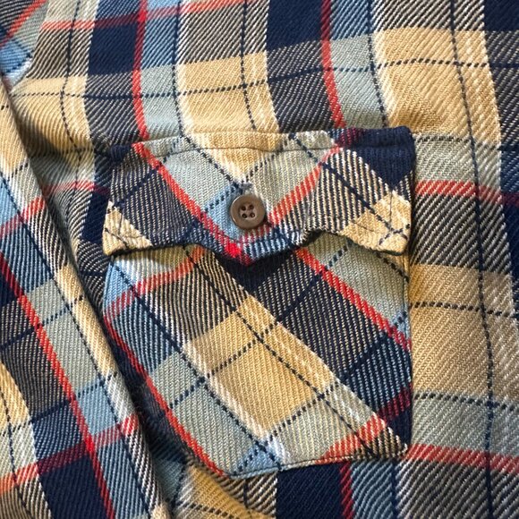 The Mens Shop Casual Button Down Mens Large Acrylic Plaid Flannel Dress Shirt - Picture 3 of 8